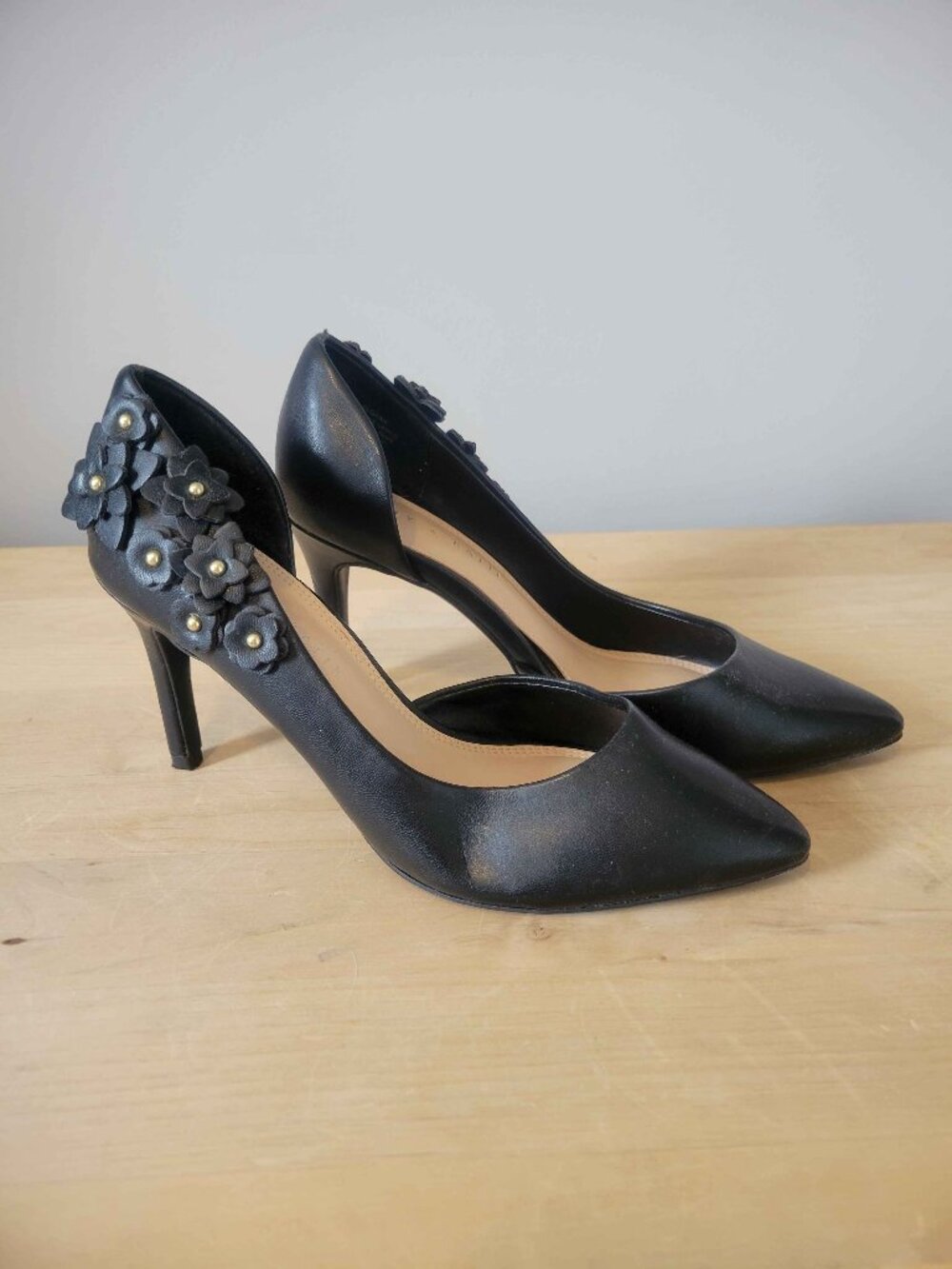 KELLY & KATIE floral black heels size 8